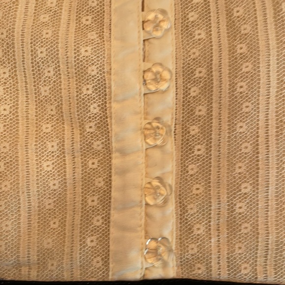 Marc Jacobs Vintage Lace shirt with black velvet trim - Picture 2 of 12